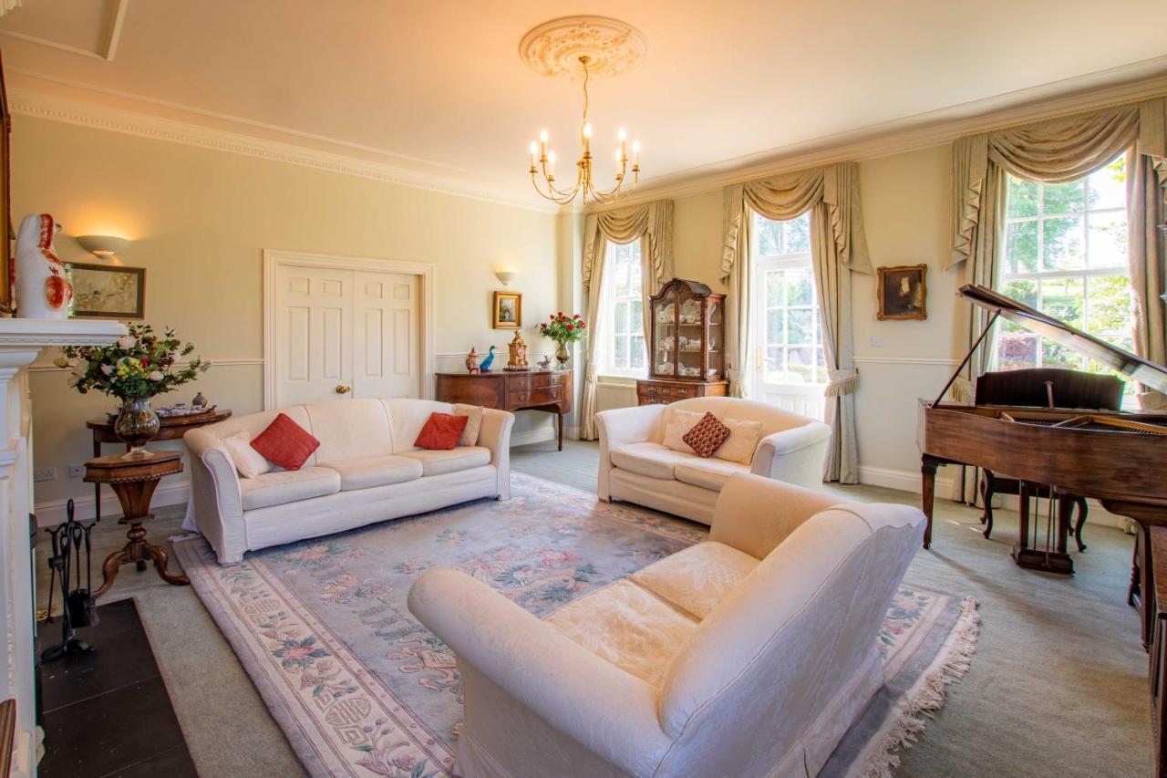 Austons Down Farm B&B Claverdon Екстериор снимка