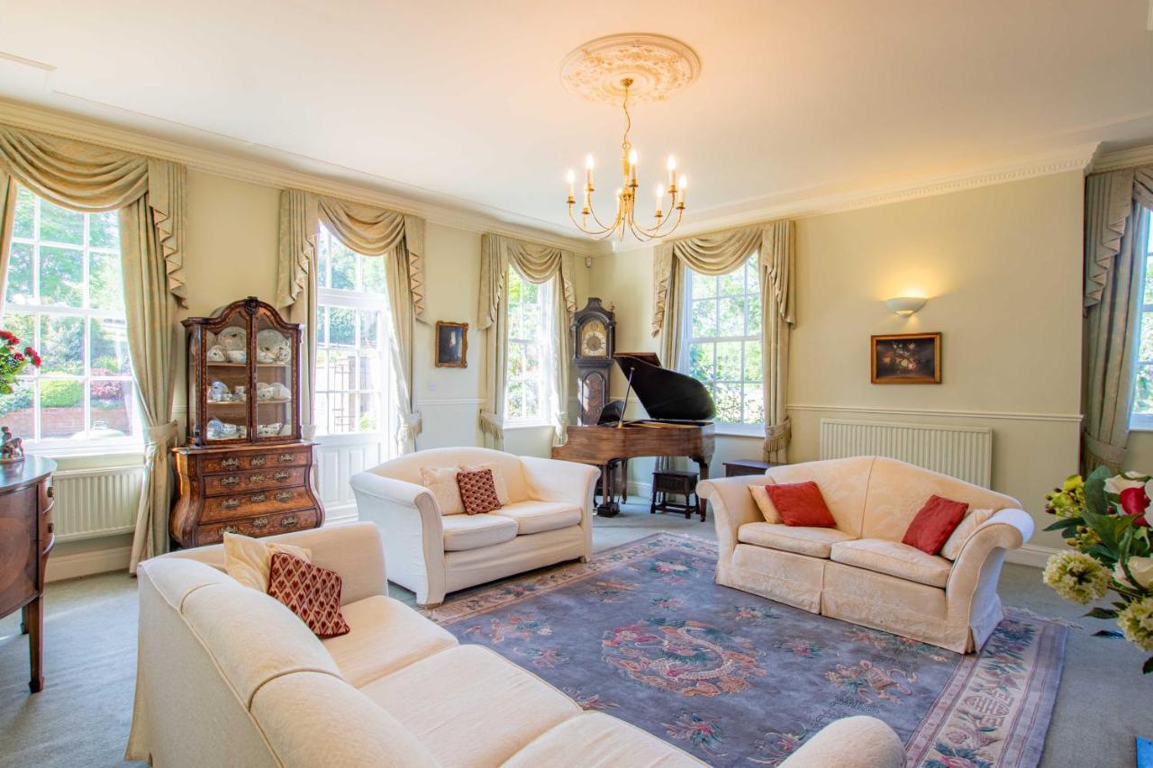 Austons Down Farm B&B Claverdon Екстериор снимка