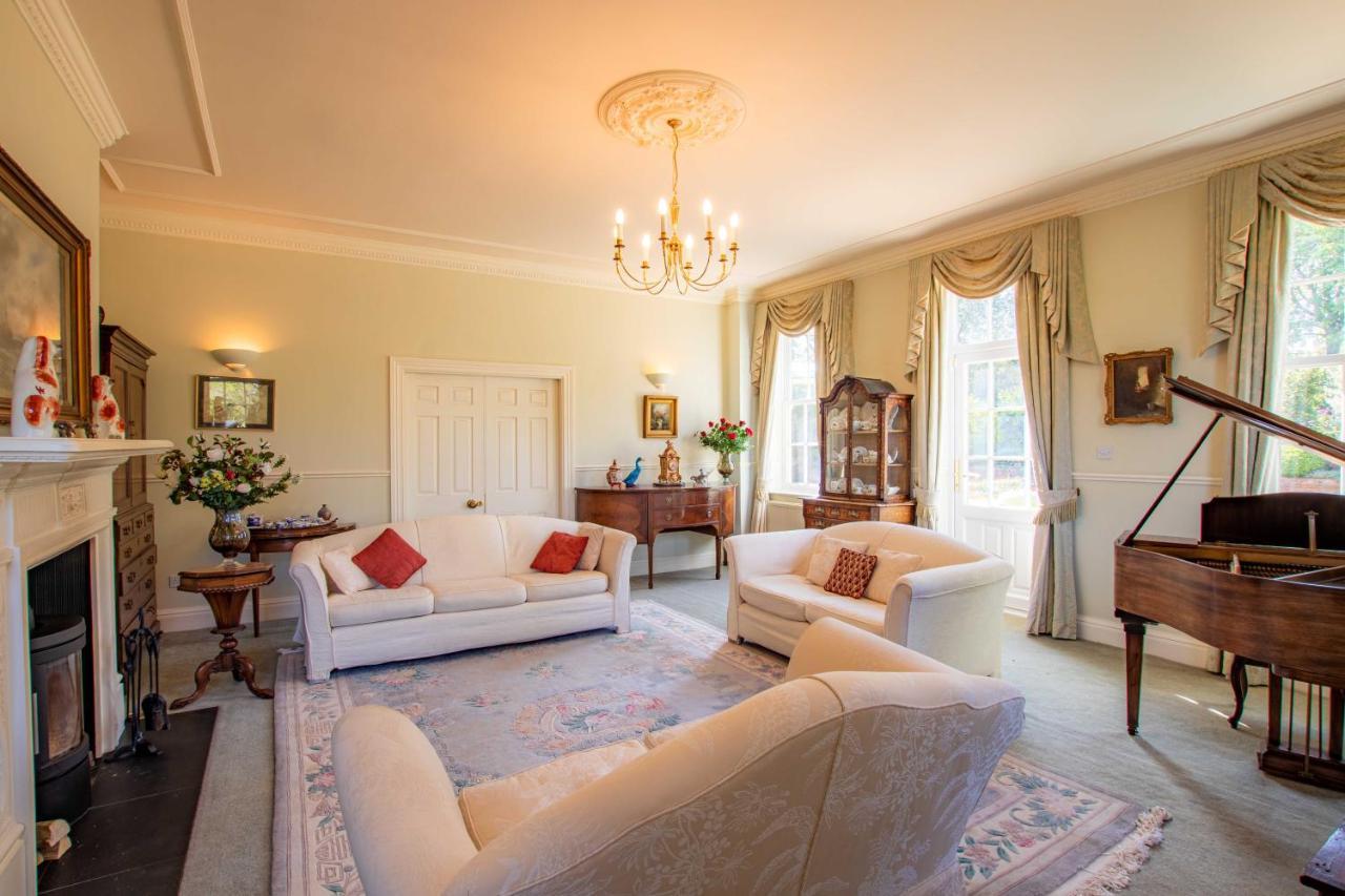 Austons Down Farm B&B Claverdon Екстериор снимка
