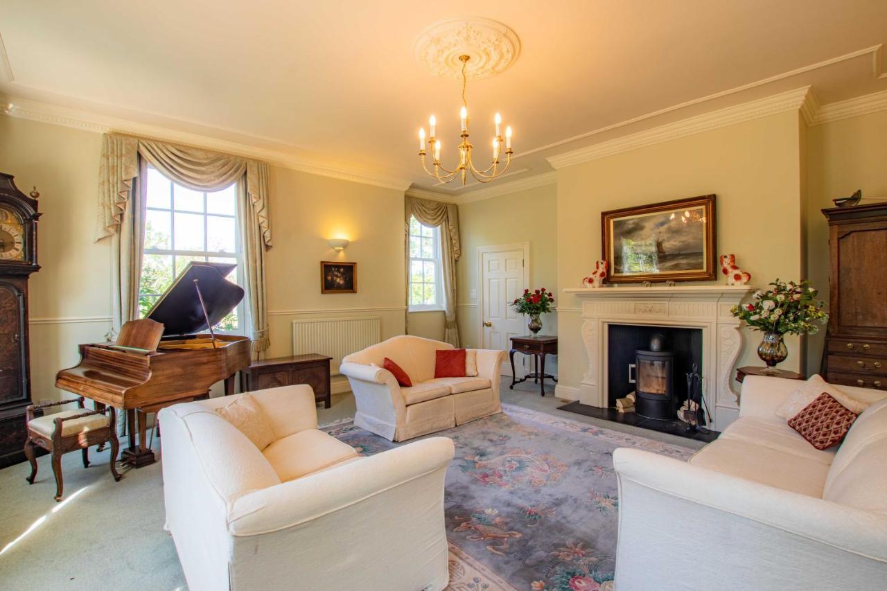 Austons Down Farm B&B Claverdon Екстериор снимка