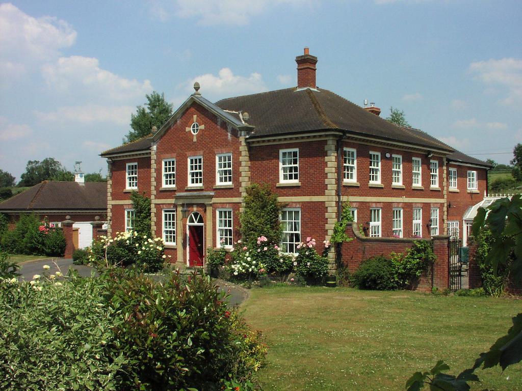Austons Down Farm B&B Claverdon Екстериор снимка