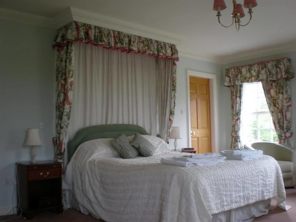 Austons Down Farm B&B Claverdon Екстериор снимка